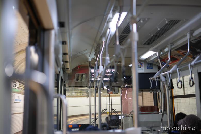 黒部ダム・電気バス車内